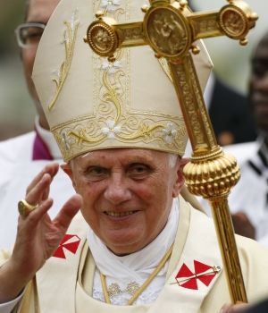 papa-benedicto-xvi-en-frica-300x350