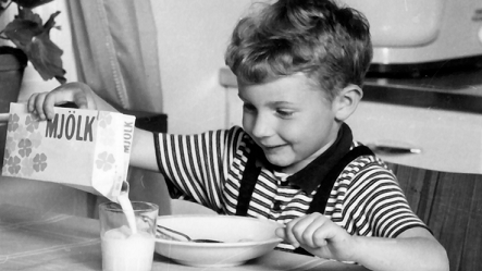 boy-pouring-milk-1960