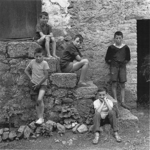 ninos_-asturias-1964-marco-9-50x60cm